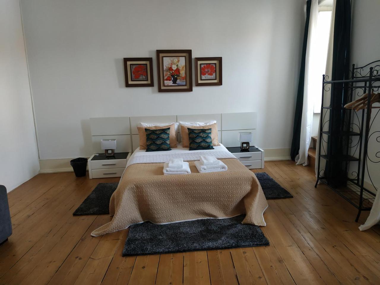 Our Little Spot In Chiado Gæstehus Lisboa